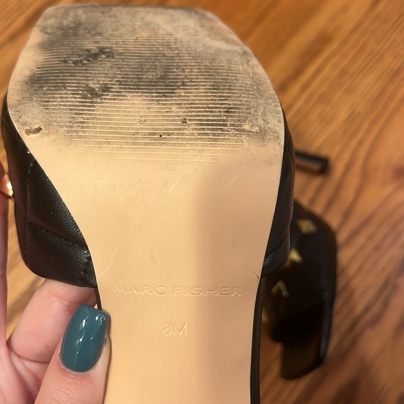 Marc Fisher Woman’s Black Slip On Heels Size 8 - Picture 7 of 7